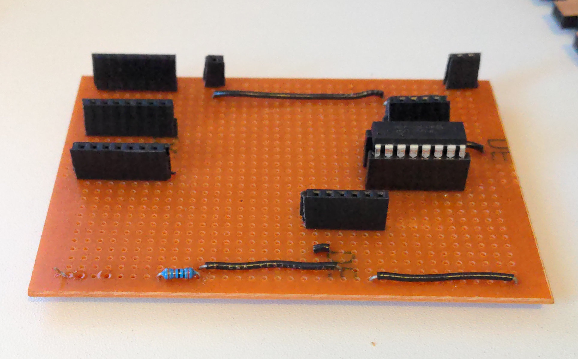 Top view of the stripboard with the MCP3008 mounted